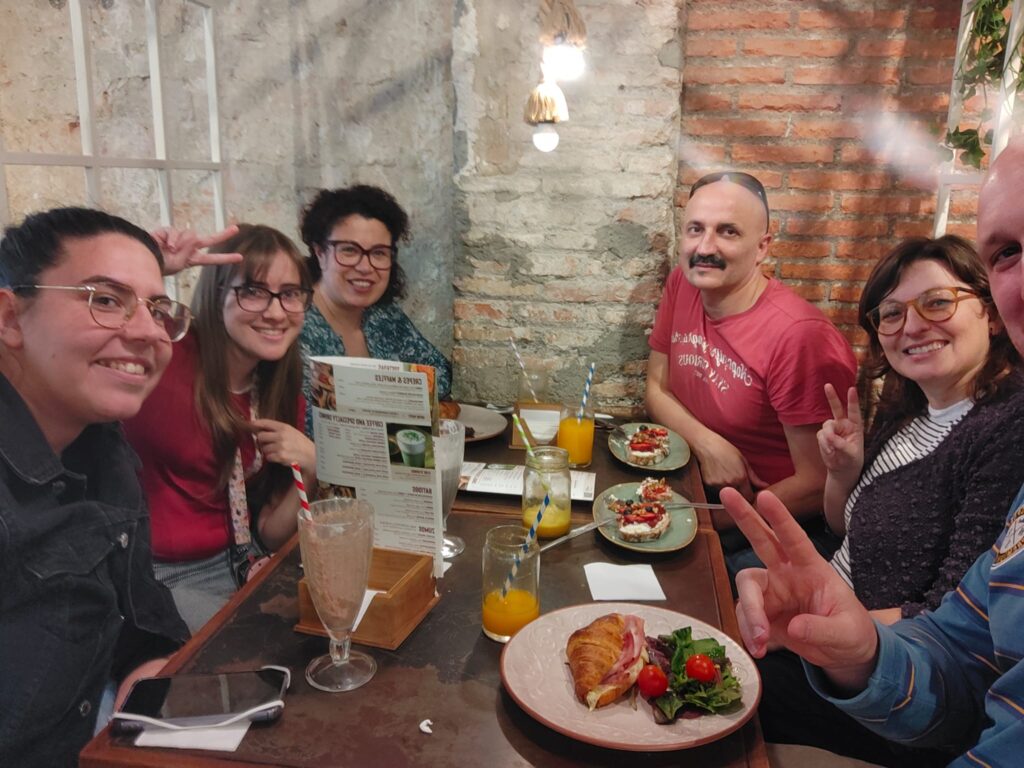 Docentes de Arrabal Italianos en un Almuerzo con los Alumnos del PEF